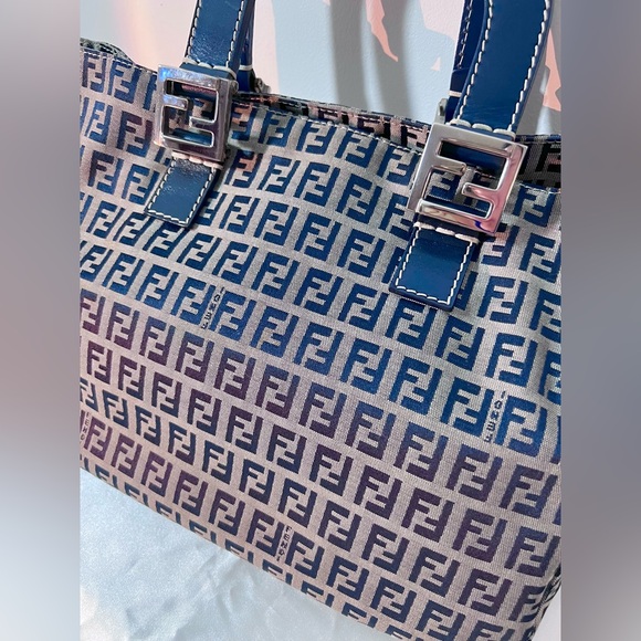 Vintage FENDI bag.Navy - Picture 1 of 4